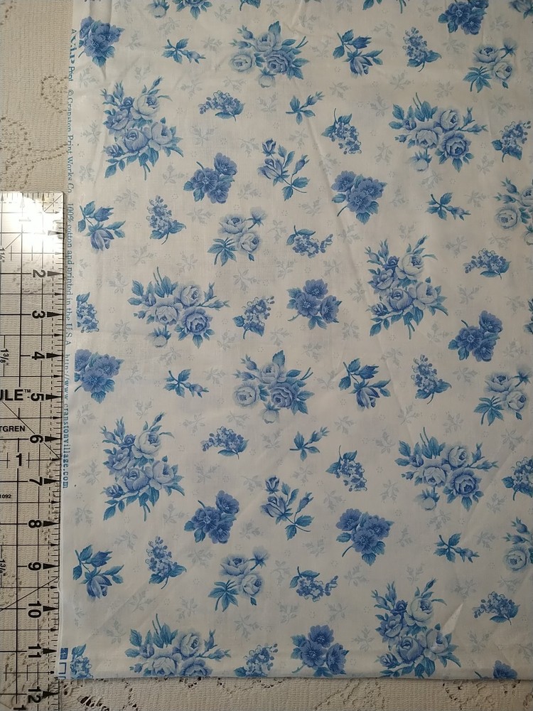 VTG Cranston Print Works Cotton Fabric Blue White Floral Roses BTFQ 18×22″ READ