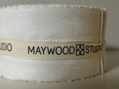 Maywood Studio – Solitaire Whites Soft White 2.5″ Strips
