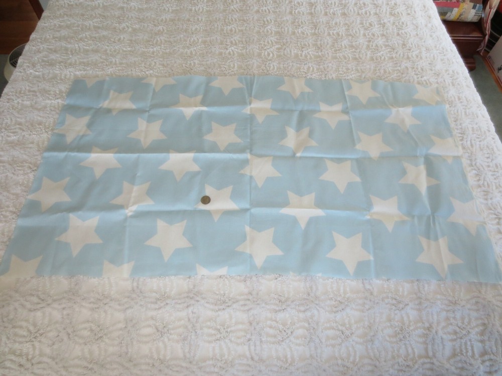 2896. WHITE STARS on BLUE Craft Cotton Blend FABRIC – 43″ x 5/8 Yd.