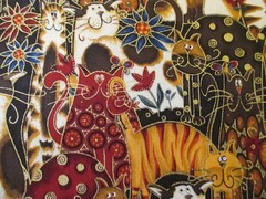 Cotton Fabric Makower Fancy Cats Crowd Rich Colors Gold Metalic Outline BTYx44