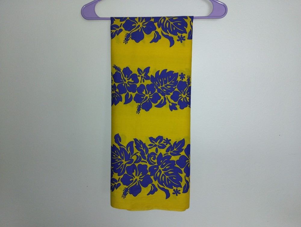 Vintage Hawaiian Fabric Trans-Pacific Textiles Yellow Blue Hibiscus 74×42 Cotton