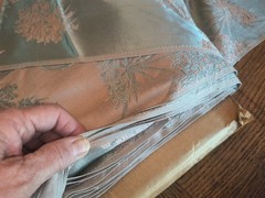 5 YARDS VINT 1940’S COTTAGE CORE DAMASK BROCADE FABRIC PINK FLOWERS ON BLUE EUC