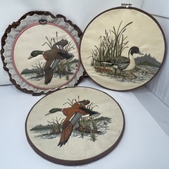 Vtg Set of 3 Hoop Fabric Wall Art Mallard Duck Decor Ruffled Lace Round Cabin
