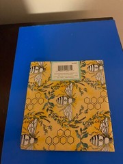 BRAND NEW CREATE IT 100% COTTON BEE DESIGN PRECUT SEWING AND CRAFT FABRIC 18″X21
