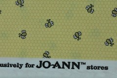 By 1/2 Yd, Vintage, Honey-Bees on Yellow Honeycomb Quilt Cotton, Jo-Ann, P7733