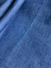 9 oz Midweight Indigo Cotton Chambray Denim 63.5″W x 3.28 Yards Minor Dye Flaw