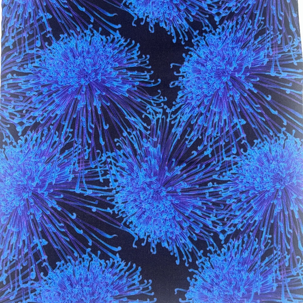 Hoffman California Fabrics “Floral Reign” Cotton – 53″ Piece (1.47 Yds) Blue