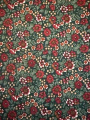 Vintage Ozark Calico by Fabri-Quilt 41 1/2” X 44” 100% Cotton Floral Print New