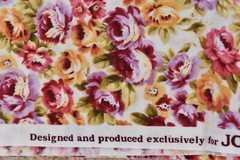 By 1/2 Yd, Red & Gold Floral on Cream Quilt Cotton, Jo-Ann, P3183