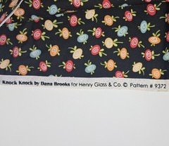 Knock Knock Fabric 1 Yard Dana Brooks Henry Glass Hong Kong 9372 Floral Swirls