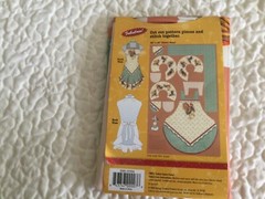 Domestic Diva Cut & Sew Aprons Fabric Panel Set of 2 NEW