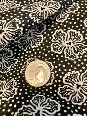 6 yds 24″ 100 % Cotton Fabric Hibiscus Flowers dotted field/Black and White