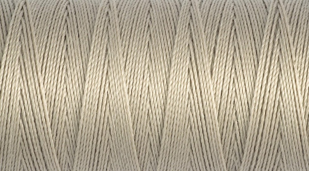 Gutermann Extra-Strong Thread, Beige Bone 0722, 100 5.5 x 2.7 x cm,