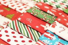 60 Charm Squares Pack Cotton Christmas Fabric Quilted Fabric DIY Holiday Sewing