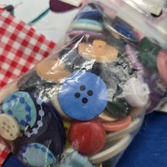 Slow Stitching Lot Fabric Scraps Embroidery Floss Buttons Trim Ribbon Sew 1 Lb