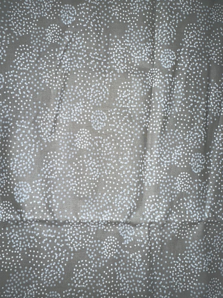 Overlap Dots on Gray Quilters Showcase Cotton Fabric By the 1/2 Yard 18″ x 43″