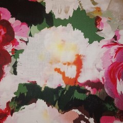(1 yard 33″) Modern Large Flowers Nice Quality Cotton Fabric Jo Ann Fabrics