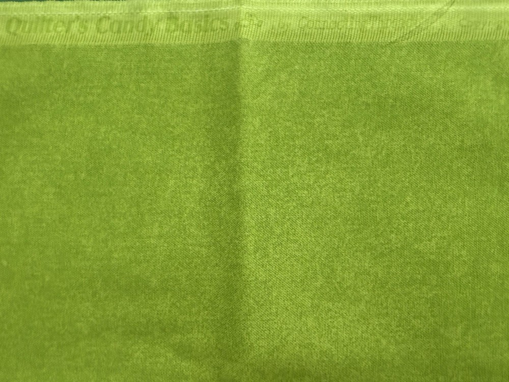 Connecting Threads Quilters Candy Basics Lime Green Cotton Quilt Fabric 29” OOP
