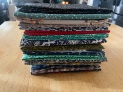 Lot of 20 PATTERN fat quarters-WHAT U SEE IN THE PICTURES IS EXACTLY WHAT U GET