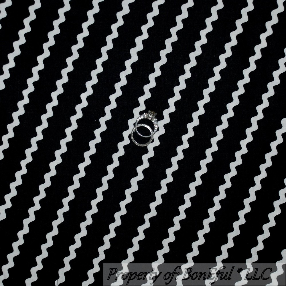 BonEful FABRIC FQ Cotton Quilt Black White B&W Chevron Bias Stripe Zig Zag Retro