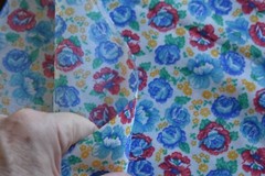 By 1/2 Yd, Vintage, Red Blue Green & Yellow Calico on White Quilt Cotton, B1248