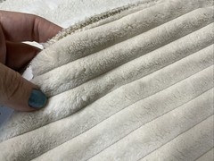 4 Pack 17” X 19” Upholstery Sample Cream Faux Furs