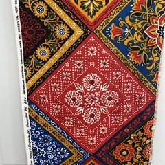 House ‘N Home Fabric & Draperies Remnant Piece Bright Floral 16 squares 11.5″