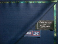 100% SUPER 130’s WOOL SUITING FABRIC IN Navy MADE IN Huddersfield England– 3.4 m
