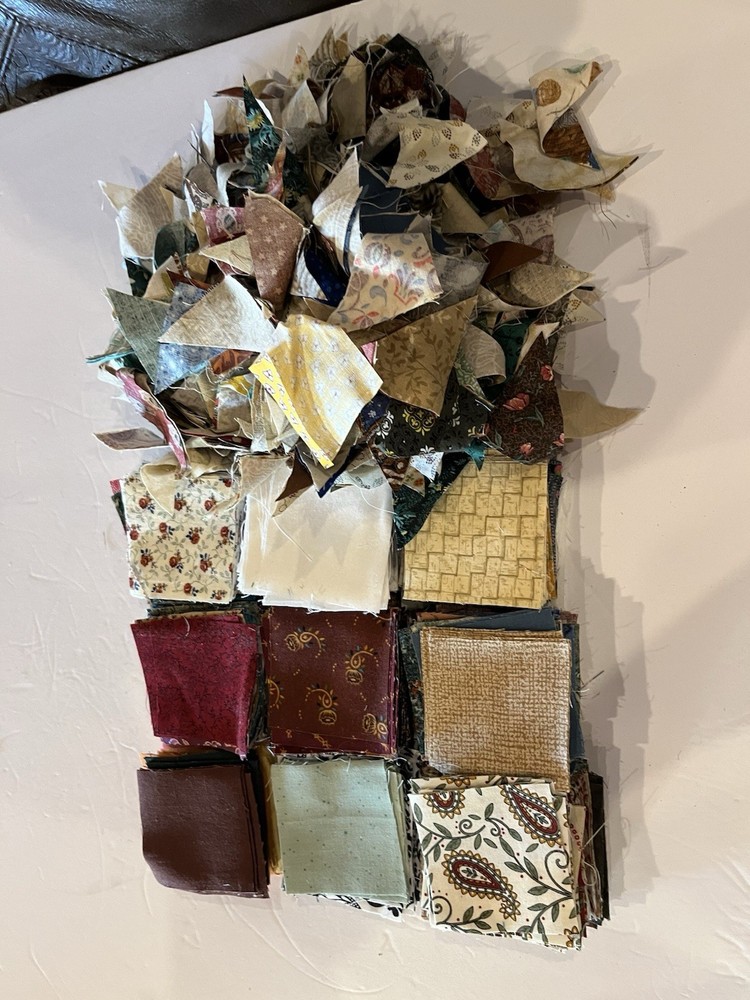 900 Assorted pre cut charm pack squares 100% cotton fabric quilt scraps Moda
