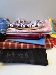 Fabric Lot Mixed Pieces Floral Prints Patterns Pieced Quilt Section Vtg & Modern
