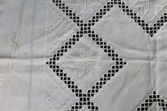 Vtg 24″ Square Tea Tablecloth & Napkin with Catwork Embroidery, Stained