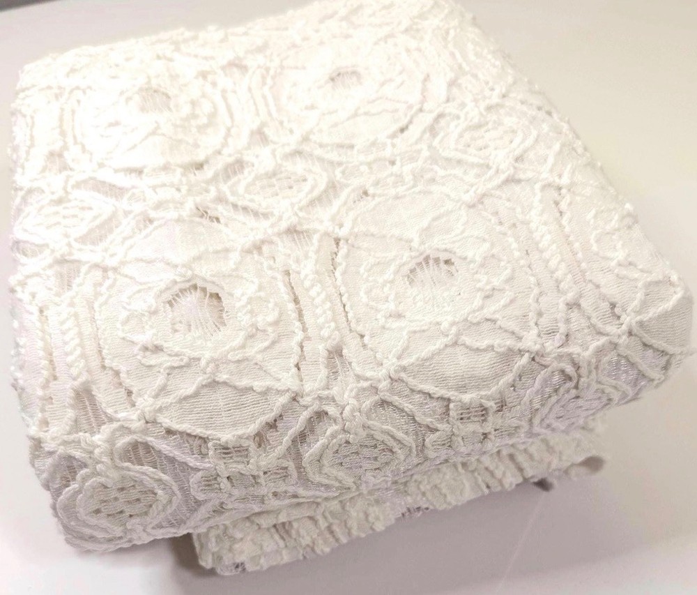 Banana Republic Off White Cotton Eyelet Embroidere Lace Fabric -1.5 yards remnan