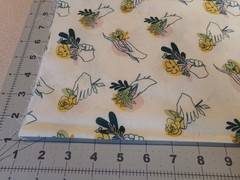 3/4 YD X 44″ VINTAGE UNIQUE YELLOW FLORAL W/HANDS JOANN NEW COTTON#2644