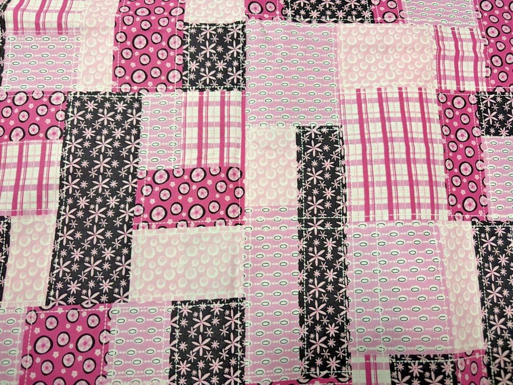BROTHER SISTER DESIGN STUDIO 2007 QUILT LOOK FABRIC 2 YARDS