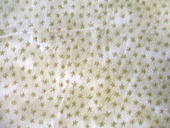 7 YDS LIGHT GREEN MOTTLED BACKGROUND W FLOWERS 100% COTTON CLASSIC COTTONS