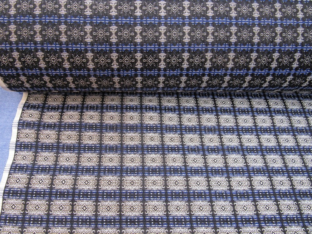 VTG – jacquard fabric – silver, royal, black – 50″ – geometric 2 side design