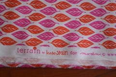 By 1/2 Yd, Orange & Pink on White Quilt Cotton, Moda/Terrain/Spain/27097, M8575