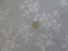 4613. WHITE FLORAL PATTERN LACE Polyester/Synthetic FABRIC – 54″ x 5 yds.