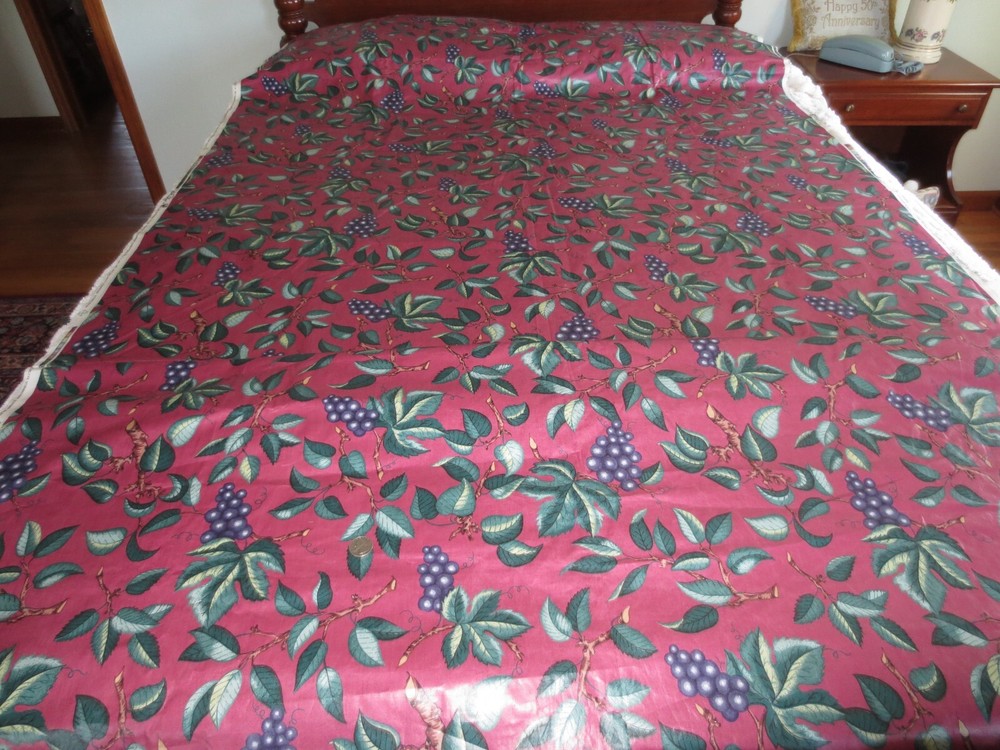 4112. Schumacher WILLIAMSBURG GRAPE DESIGN Polished COTTON FABRIC – 54″ BTY