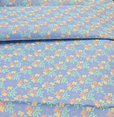 1984 Lynn Hollyn Small Floral Bouquet Blue Quilt Fabric 2yds x 44″