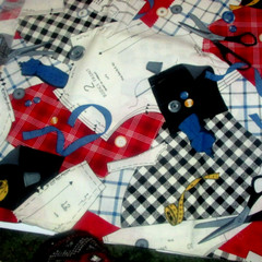 CLOTH red blue black white pattern for sewing enthusiast 46×108″ (sew rm bx 6)