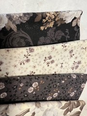 Black, white & beige Floral 7 Fat Quarters – 3 Sets