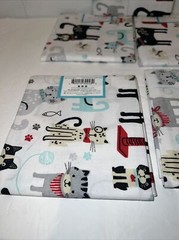 5 Playful Cats Sewing Fabric Fat Quarter 18×21-inch Cotton Craft Quilt Clothing