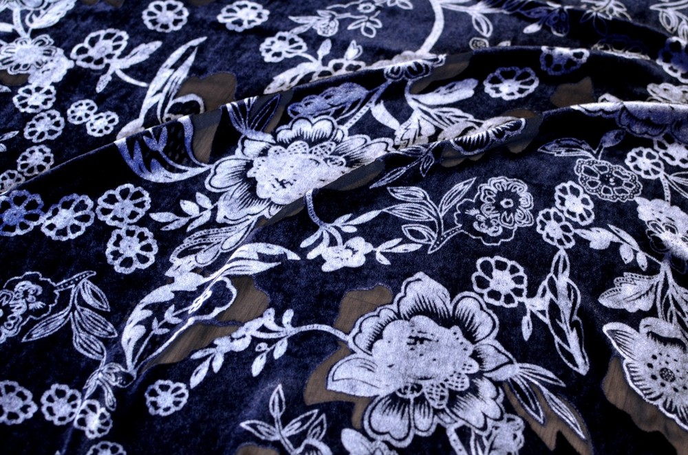 3.3 yd/ Vintage Mulberry Silk Velvet Devore Fabric Luxury Uzbek Oriental Textile