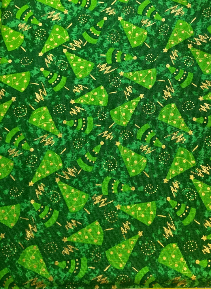FABRI-QUILT – SEASON’S GREETINGS #020-TREES ON GREEN – 1 3/8 YARDS