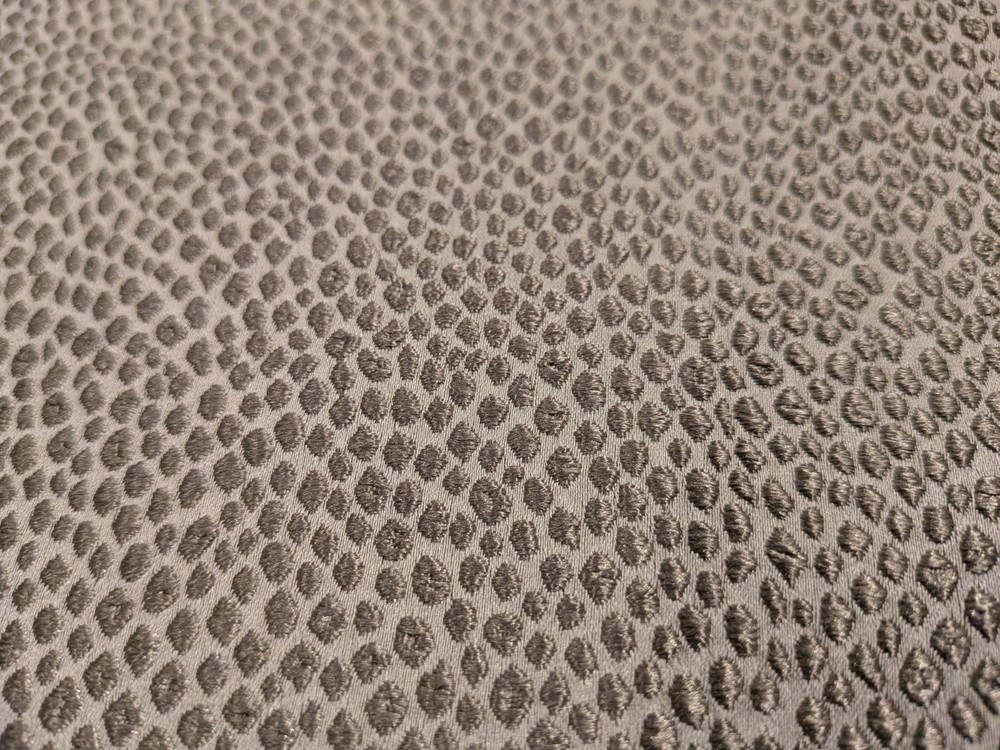 BALLARD DESIGN LIKE – Silver/Pewter RAISED ANIMAL SPOT WOVEN FABRIC Home Decor