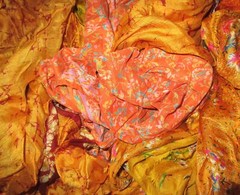 LOT PURE SILK Antique Vintage Sari REMNANT Fabrics 100 GRAMS Golden #ABD1G
