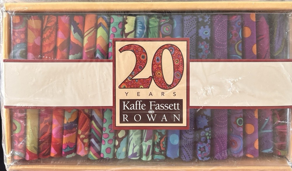 HIGHLY RARE “LIMITED EDITION KAFFE FASSETT “ 20 Fat Quarters