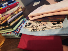 Bundle Lot Of 16 Fabrics All 1/2 Yard some over a yard 100 cotton quilting sewin