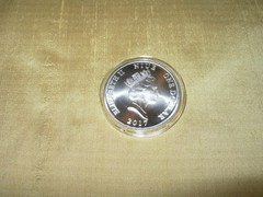 2017 NIUE GUARDIAN ANGEL ONE TROY OUNCE .999 FINE SILVER COIN IN CAPSULE